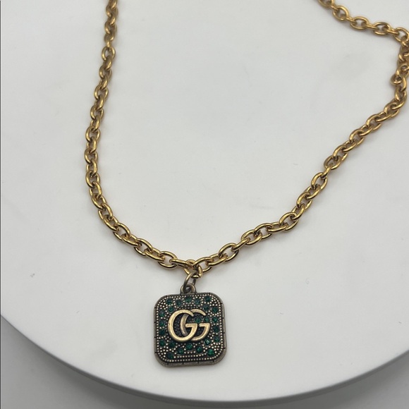 947. 18k Antique Gold Plated Chain Necklace with GG Pendant. - Picture 2 of 5